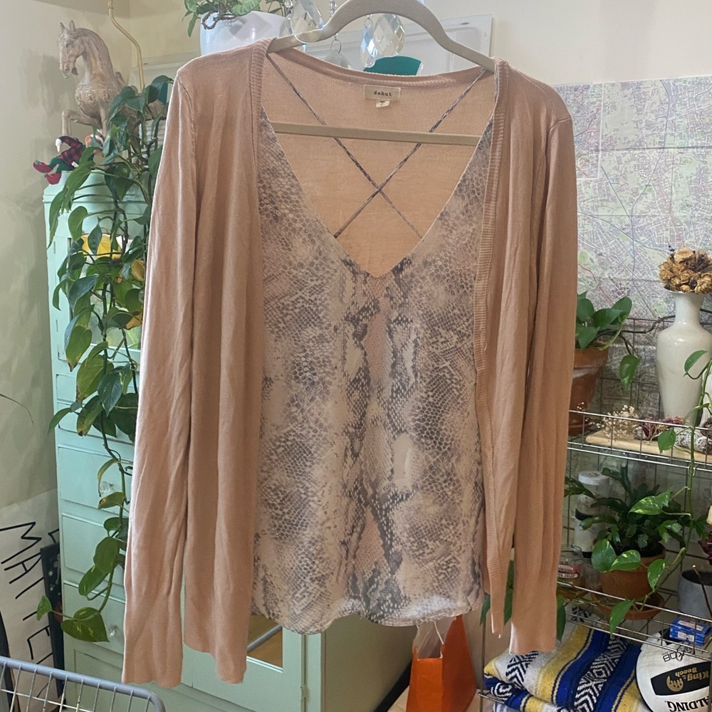 Olivaceous Blush Cardigan & Snakeskin Cami 2-Piece Twin Set Women’s Size Large